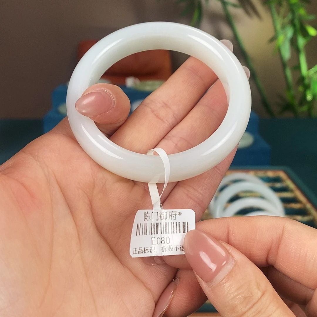 和田玉未镶嵌手镯E080