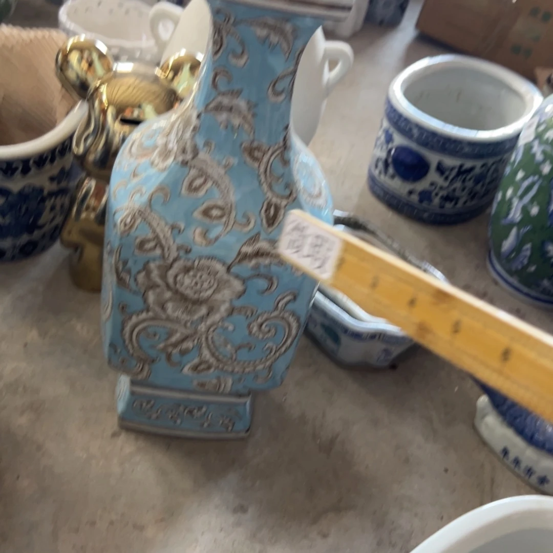 微瑕青花瓷器值得厚爱