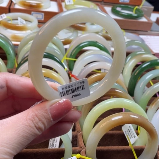 【闪购商品】和田玉手镯未镶嵌58.6