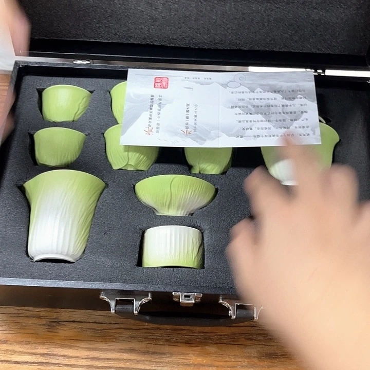 孤品茶具套装等。