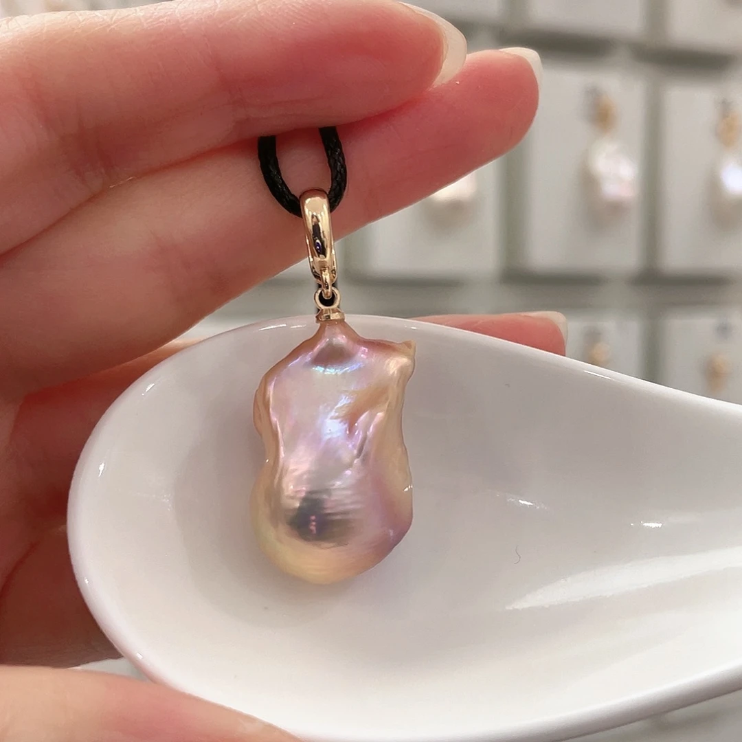 颈饰未镶嵌淡水珍珠