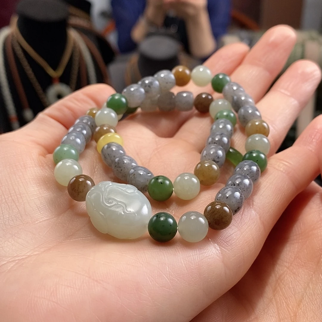 颈饰未镶嵌和田玉