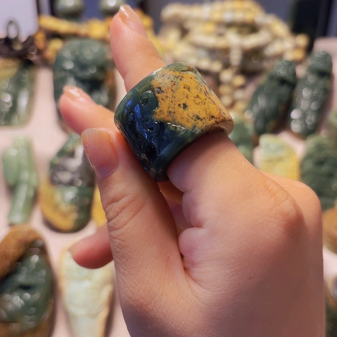 花***败岫岩河磨玉（透闪石质玉）未镶嵌挂件