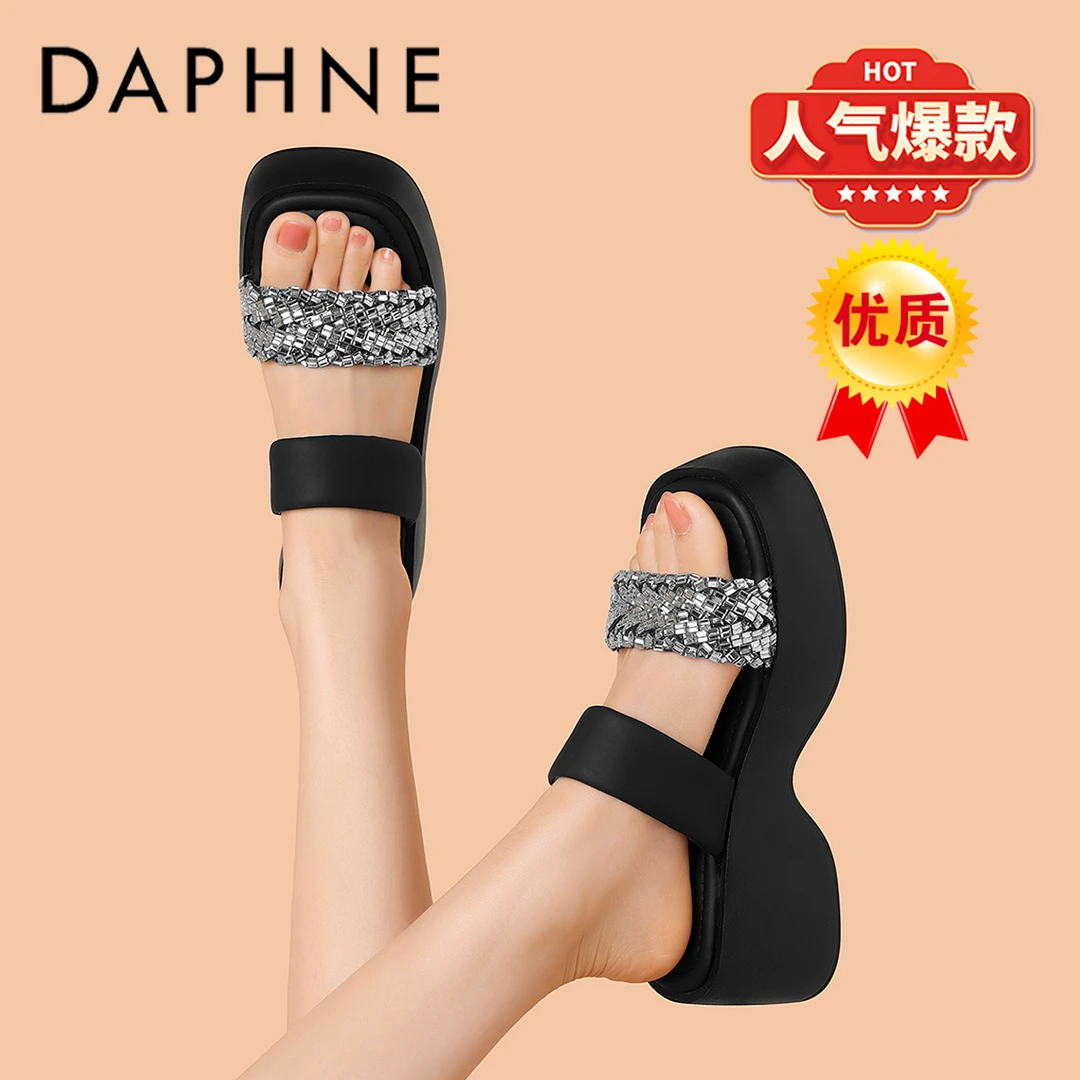 达芙妮水钻厚底一字拖鞋女2025夏季新款外穿方头松糕坡跟沙滩凉拖