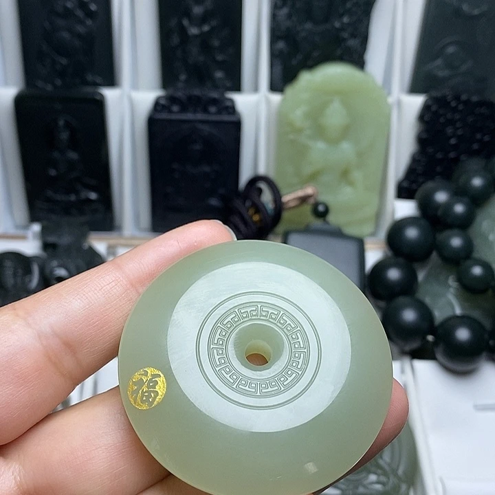 和田玉（青玉）未镶嵌颈饰