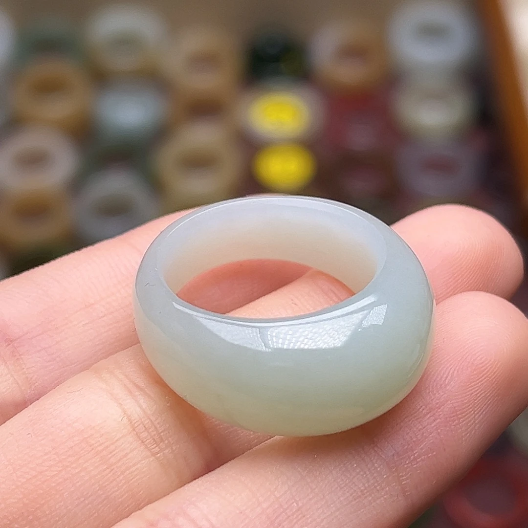 和田玉未镶嵌戒指18.5奶蓝馒头戒