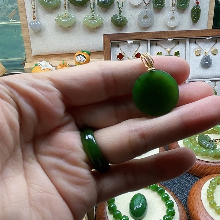 和田玉未镶嵌吊坠(不含链)20mm