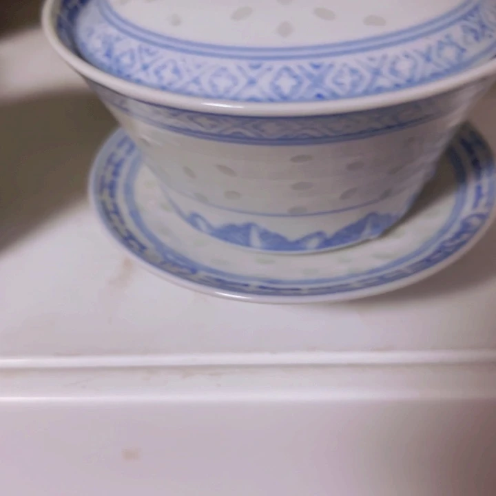 张****杯景德镇陶瓷酸菜盖碗