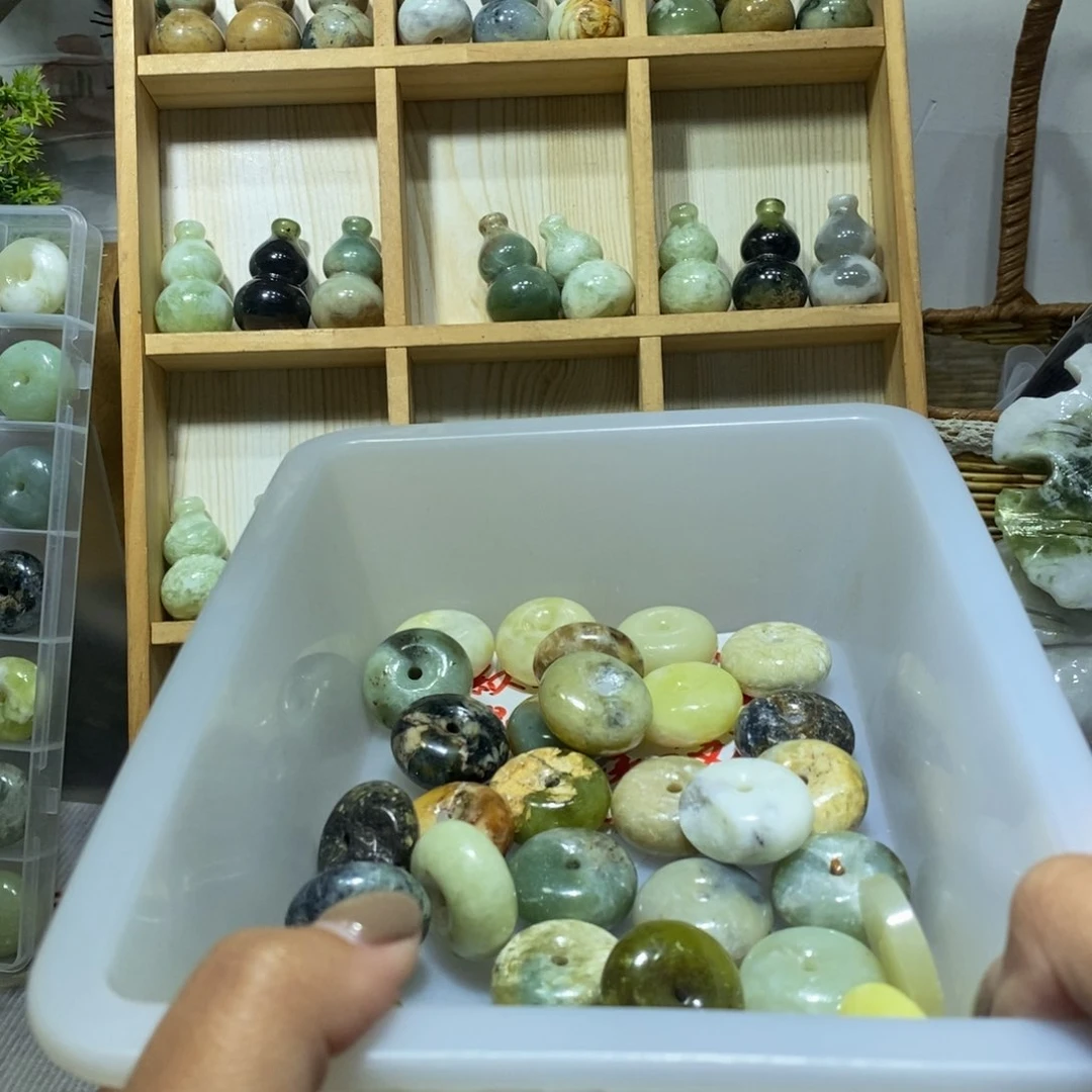 合金蛇纹石玉颈饰434