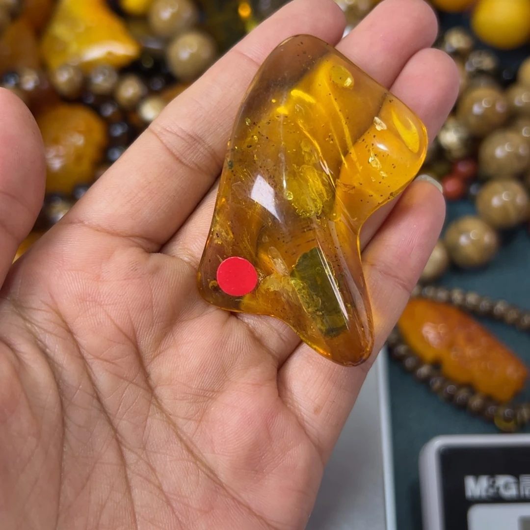 未镶嵌琥珀珠宝奇石127