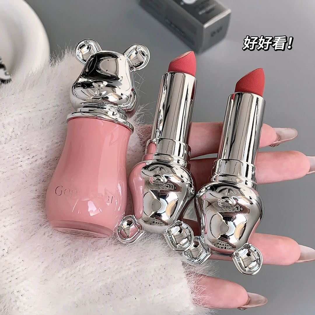 新款萌雾丝绒口红雾面哑光柔雾显白唇泥滋润不沾杯学生党平价彩妆