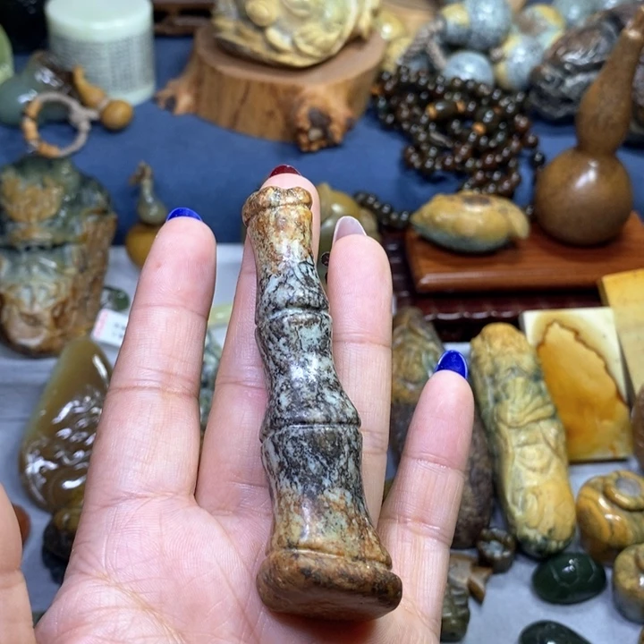 岫岩河磨玉（透闪石质玉）把件特价未镶嵌