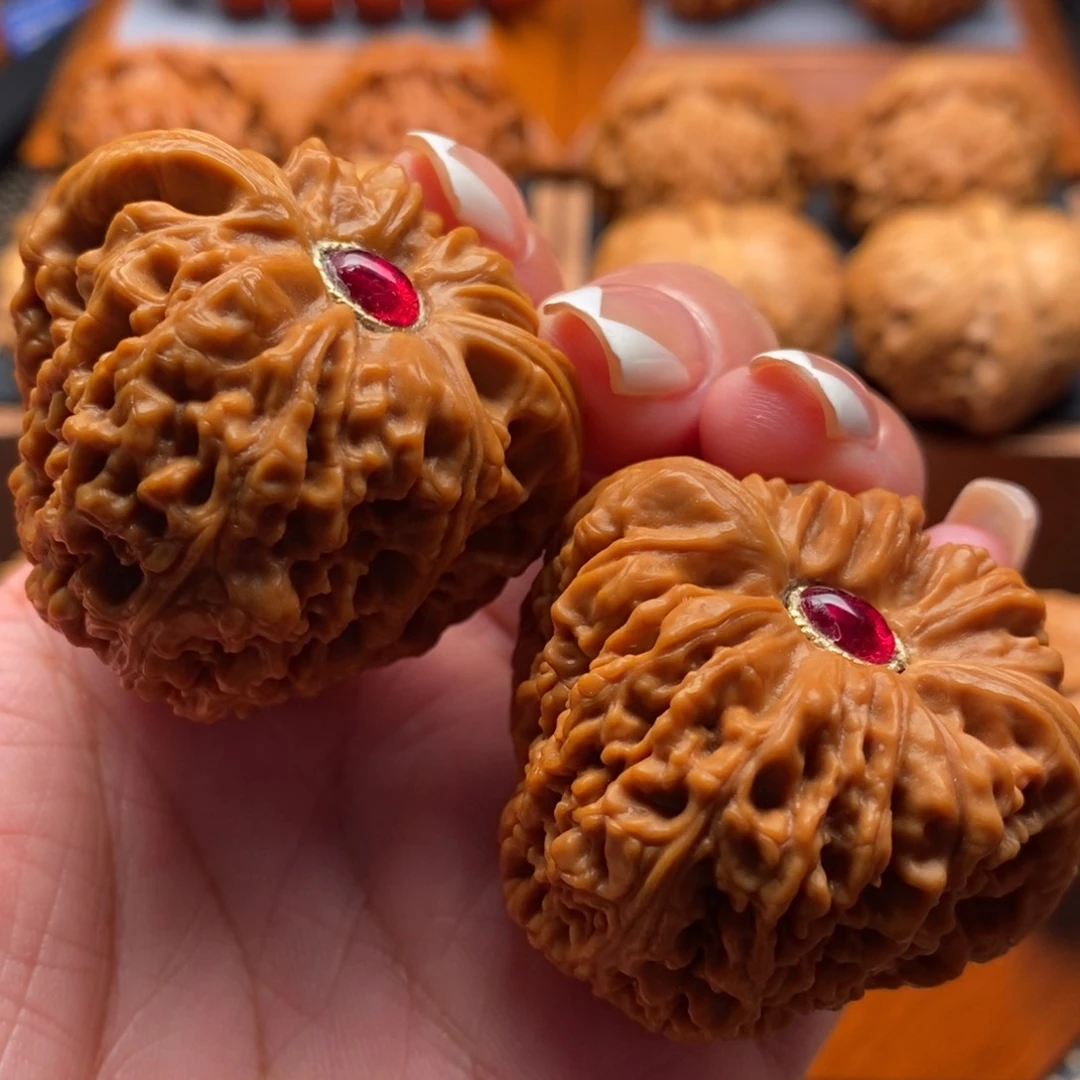 文玩核桃把件42尺全品南江石