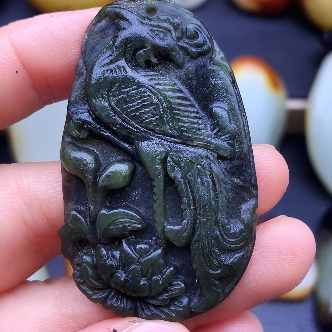 和田玉未镶嵌挂件