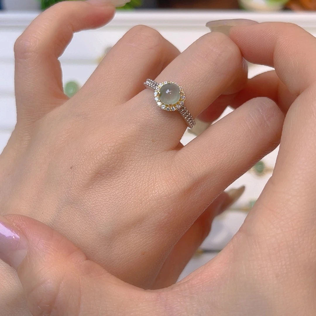 翡翠戒指银S925镶嵌。几。