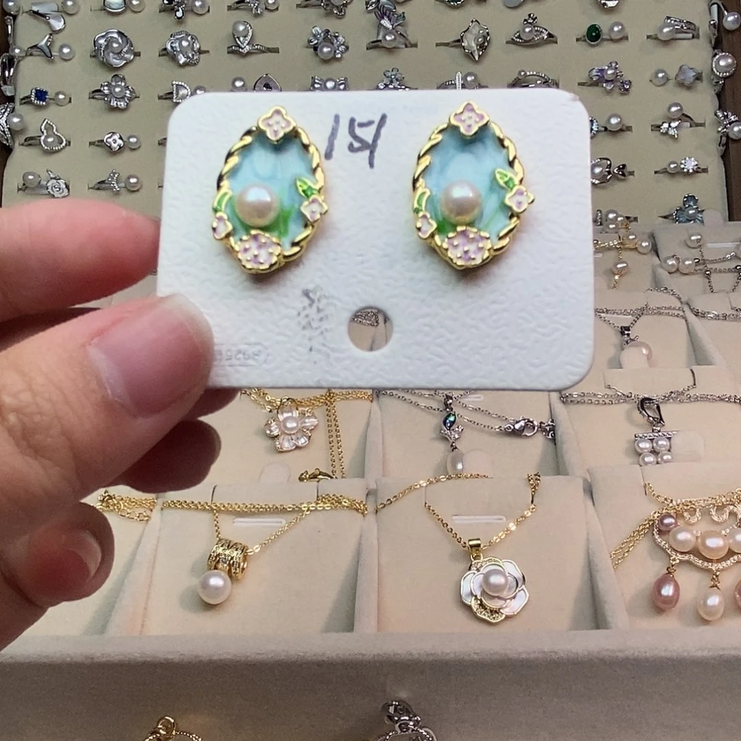 银S925镶嵌耳饰淡水珍珠