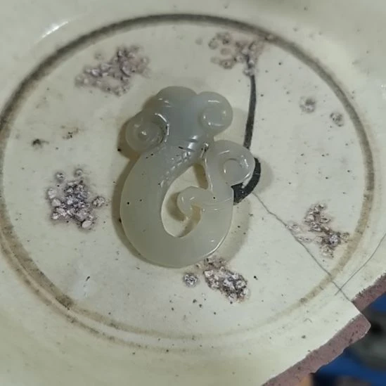 摆件玉，，，，，，，，，，，，，，，，