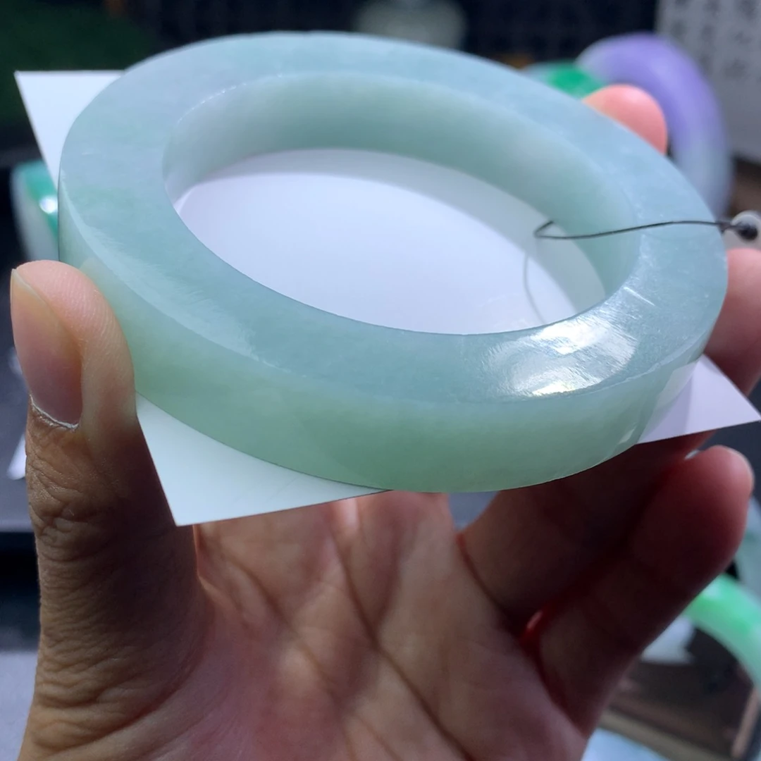未镶嵌翡翠手镯定制翡翠