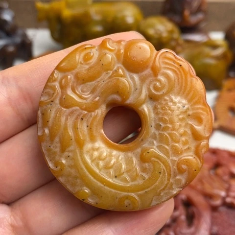蛇纹石玉未镶嵌颈饰102