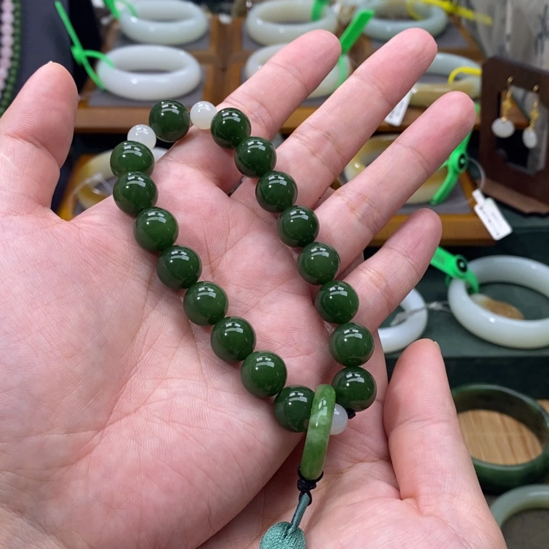 手链未镶嵌和田玉（碧玉）小***u