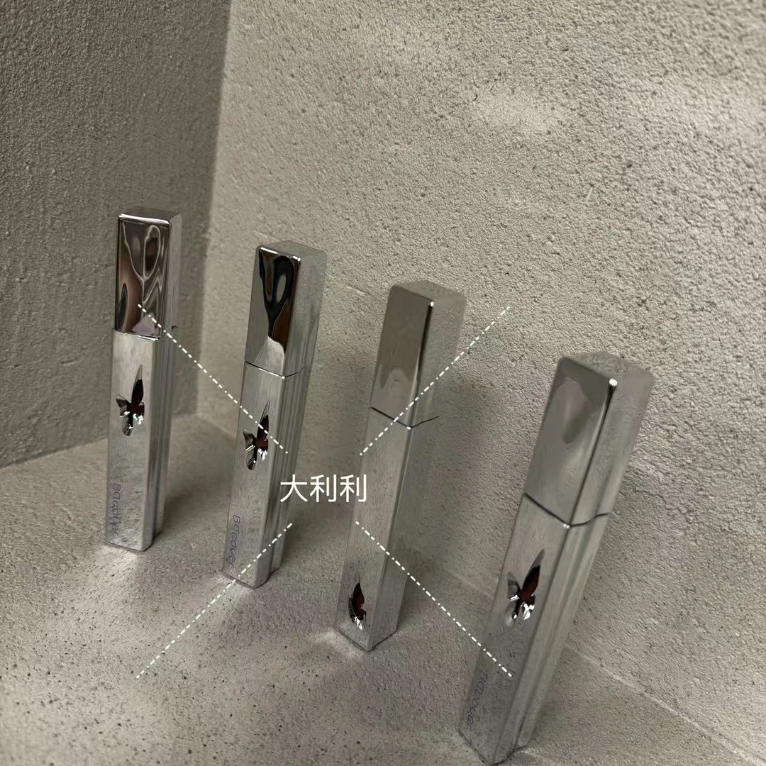 DALILI-【纯欲】镜面低饱显嫩水光唇釉（618活动）
