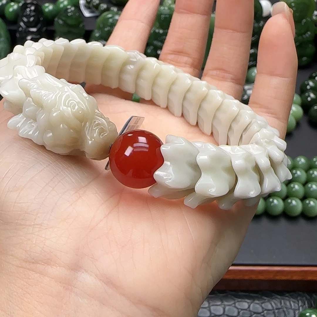 和田玉未镶嵌珠宝奇石