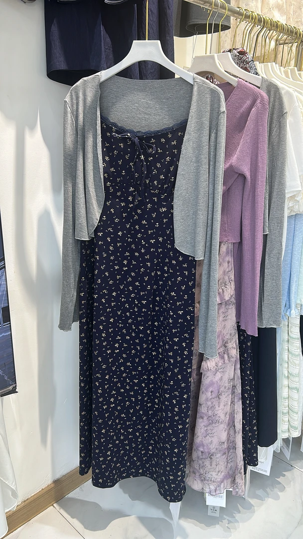 夏季新款连衣裙搭配长袖针织开衫显瘦洋气