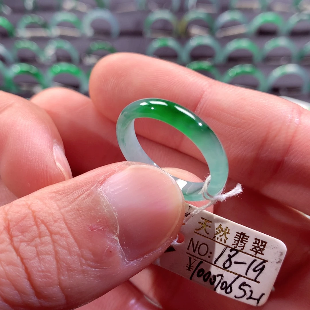 翡翠未镶嵌戒指翡翠戒指
