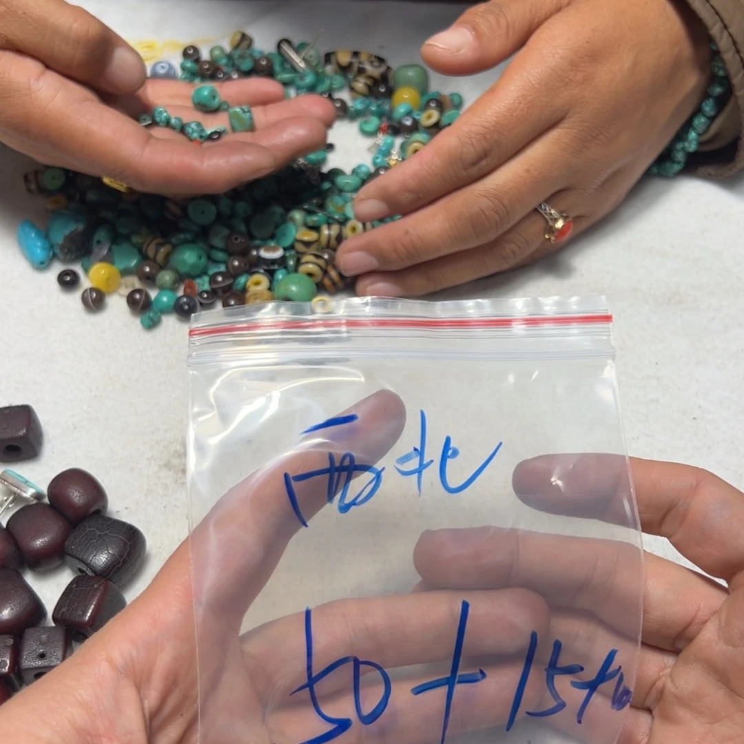 泥塑西**人西北珠子珠子珠子