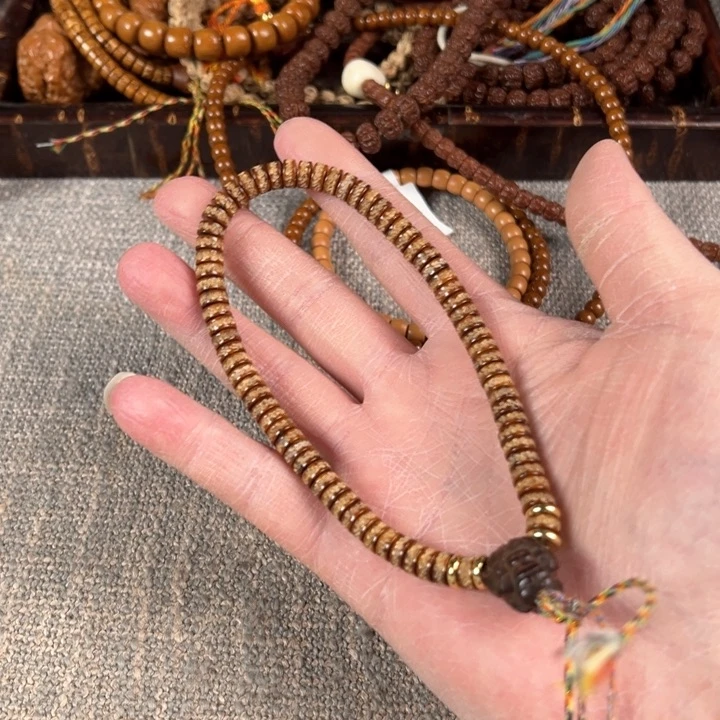 金刚菩提吊坠紫金鼠嘎嘎嘎手持