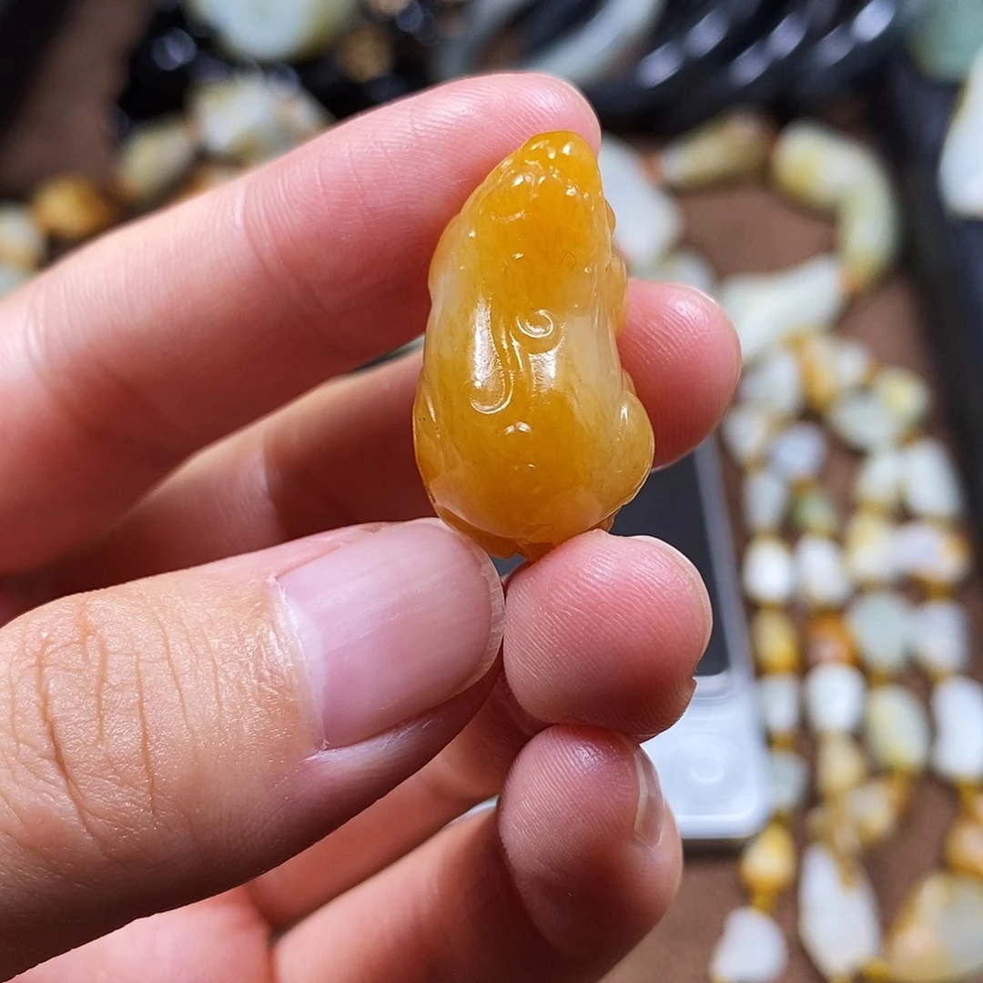 未镶嵌和田玉挂件