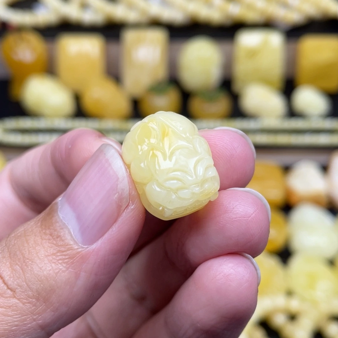 琥珀未镶嵌裸石琥珀蜜蜡