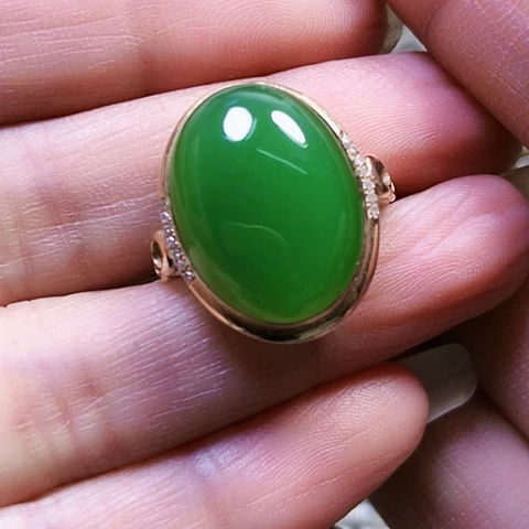 和田玉18K金镶嵌戒指