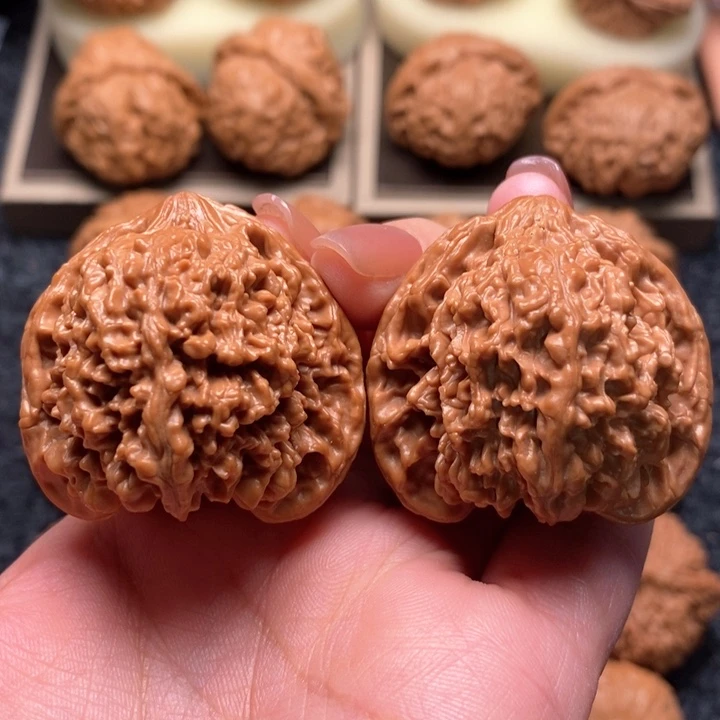 文玩核桃把件精品满天星40
