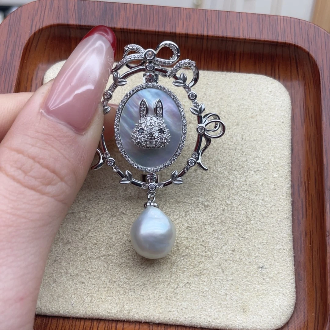 胸饰未镶嵌海水珍珠D9