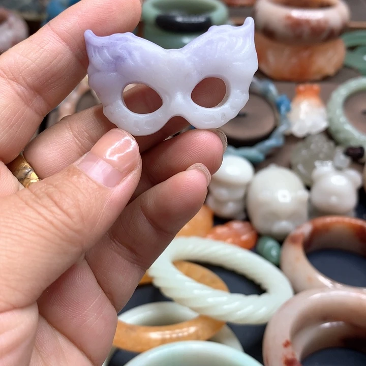 石英岩玉合金颈饰