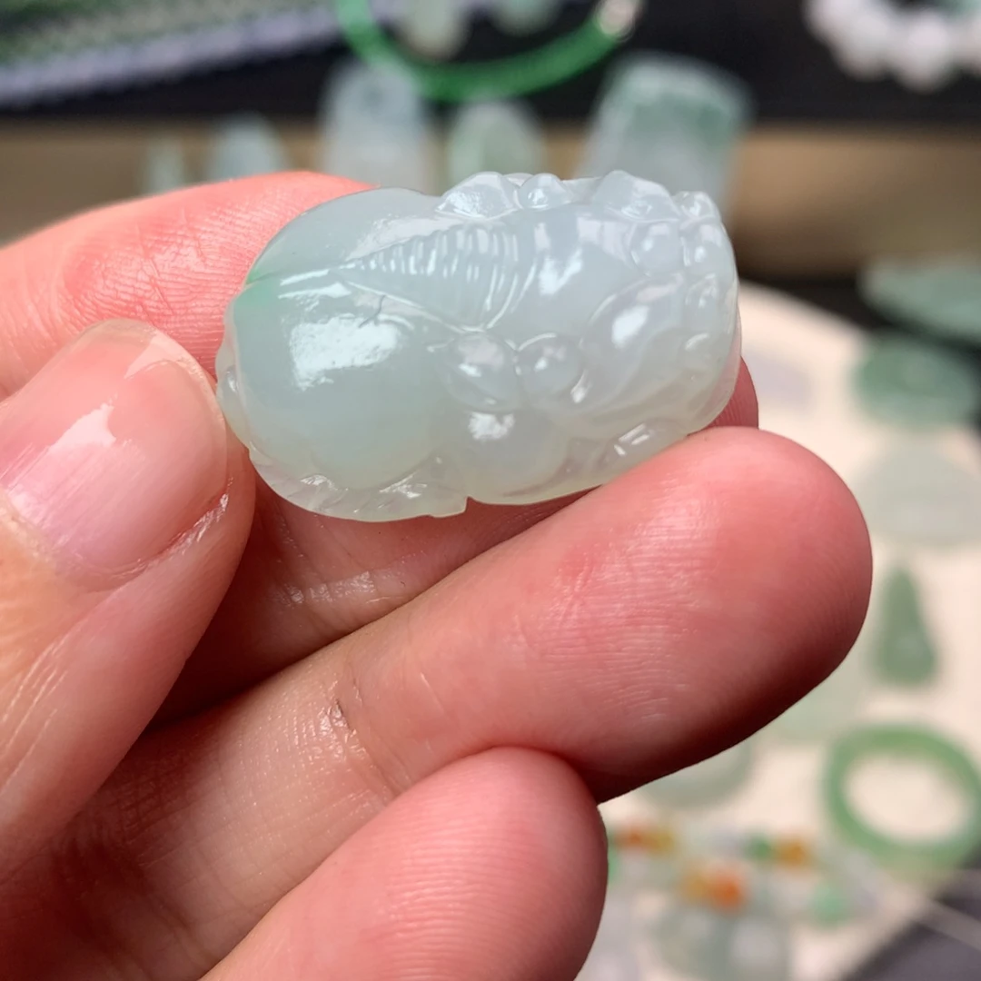 未镶嵌定制翡翠貔貅