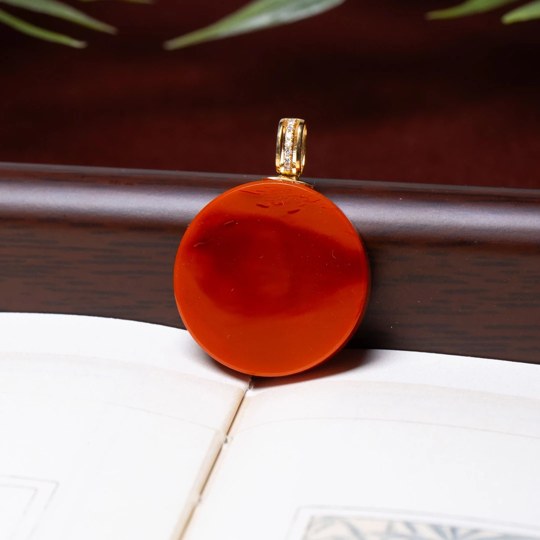 瓦西南红18K圆牌吊坠【承禧原矿】SH50-9149多样性其一