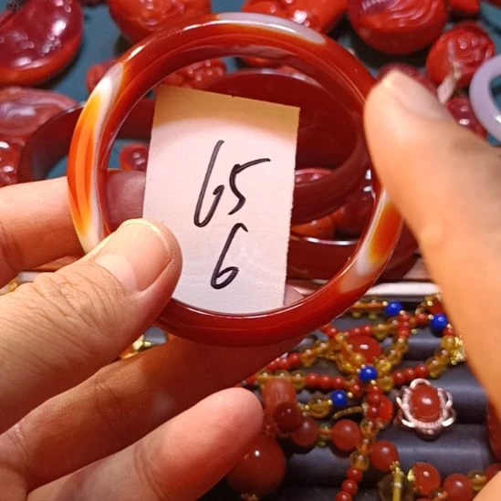 手镯玛瑙/玉髓未镶嵌