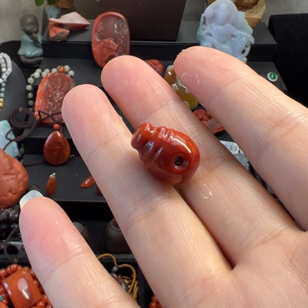 南红玛瑙三通未镶嵌源*