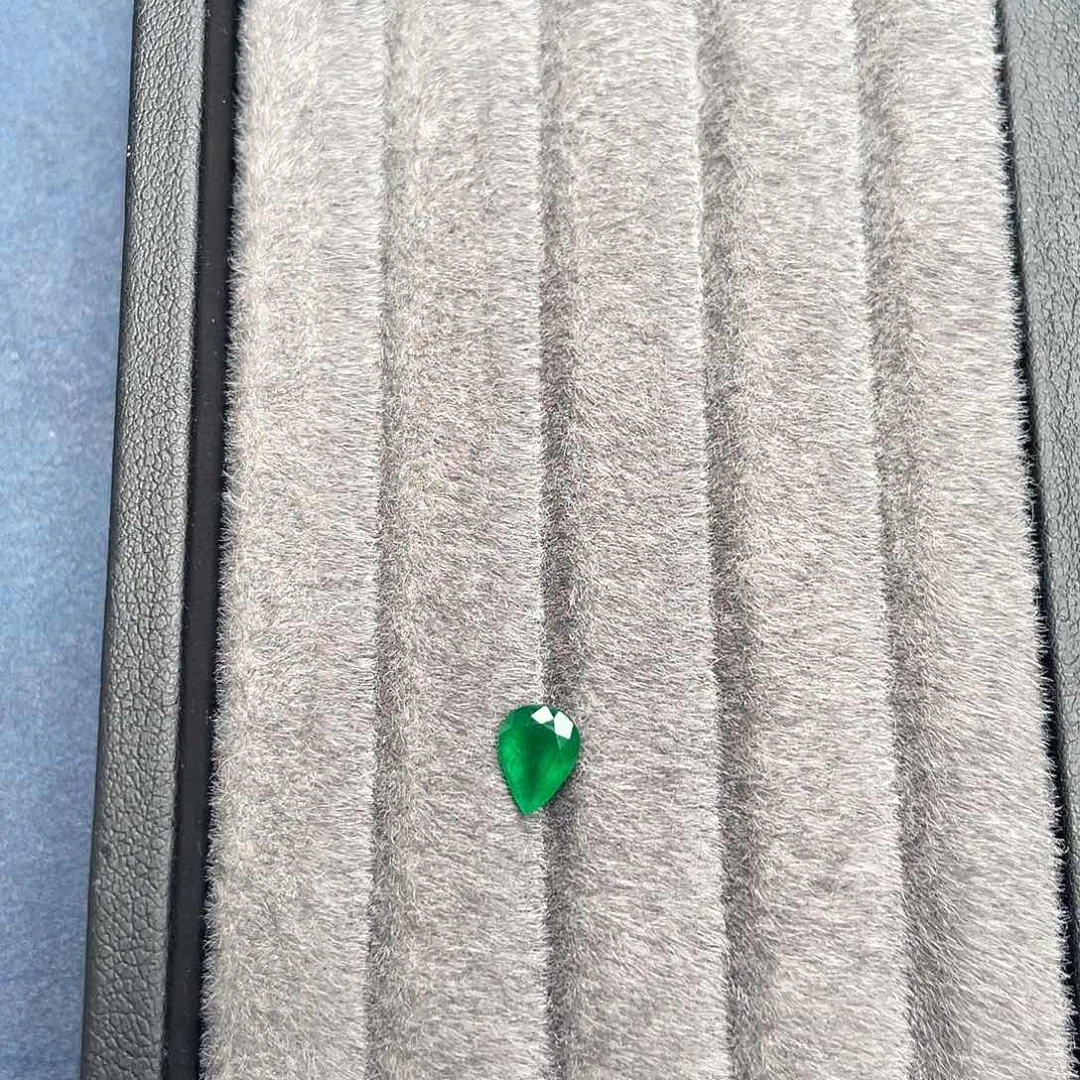 裸石未镶嵌祖母绿0.73ct赞比亚（可博沃顿