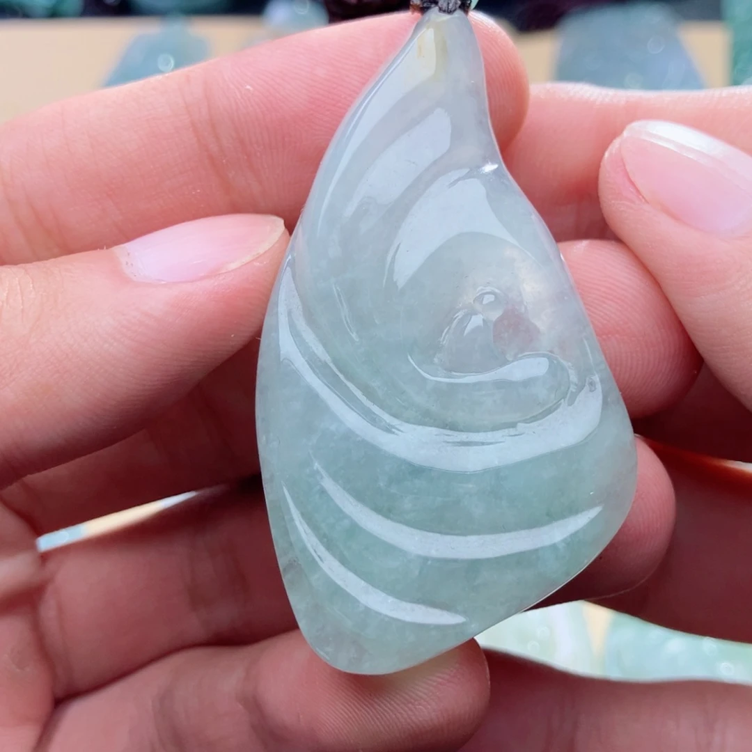 翡翠未镶嵌颈饰天然缅甸a货翡翠