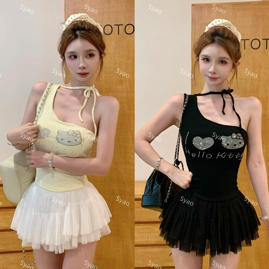 思瑶【香香软软】爱心Kitty猫烫钻印花斜肩绑带背心搭网纱半裙#0989