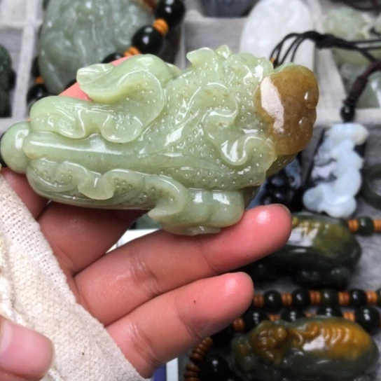 和田玉把件未镶嵌蜡***福