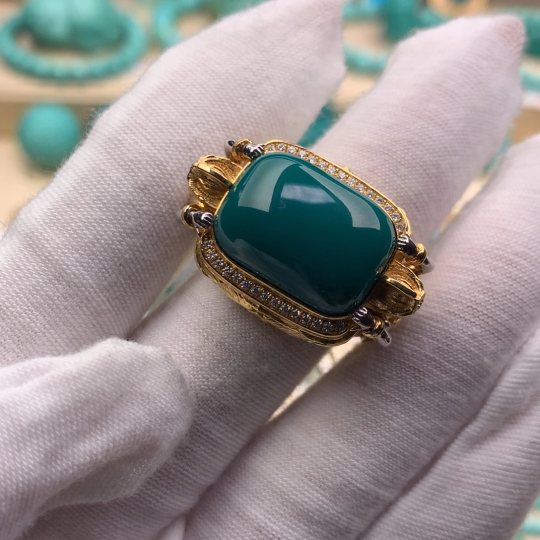 0***8绿松石18K金镶嵌珠宝奇石