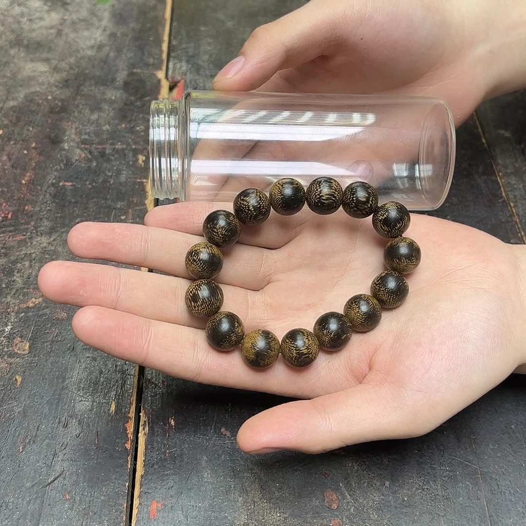 大叶紫檀（黑酸枝木类）