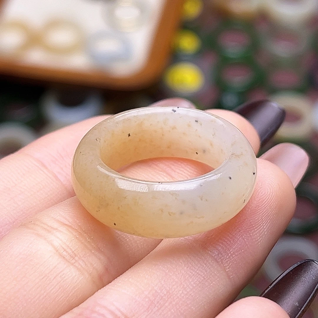 和田玉未镶嵌戒指17.8桂花雨露