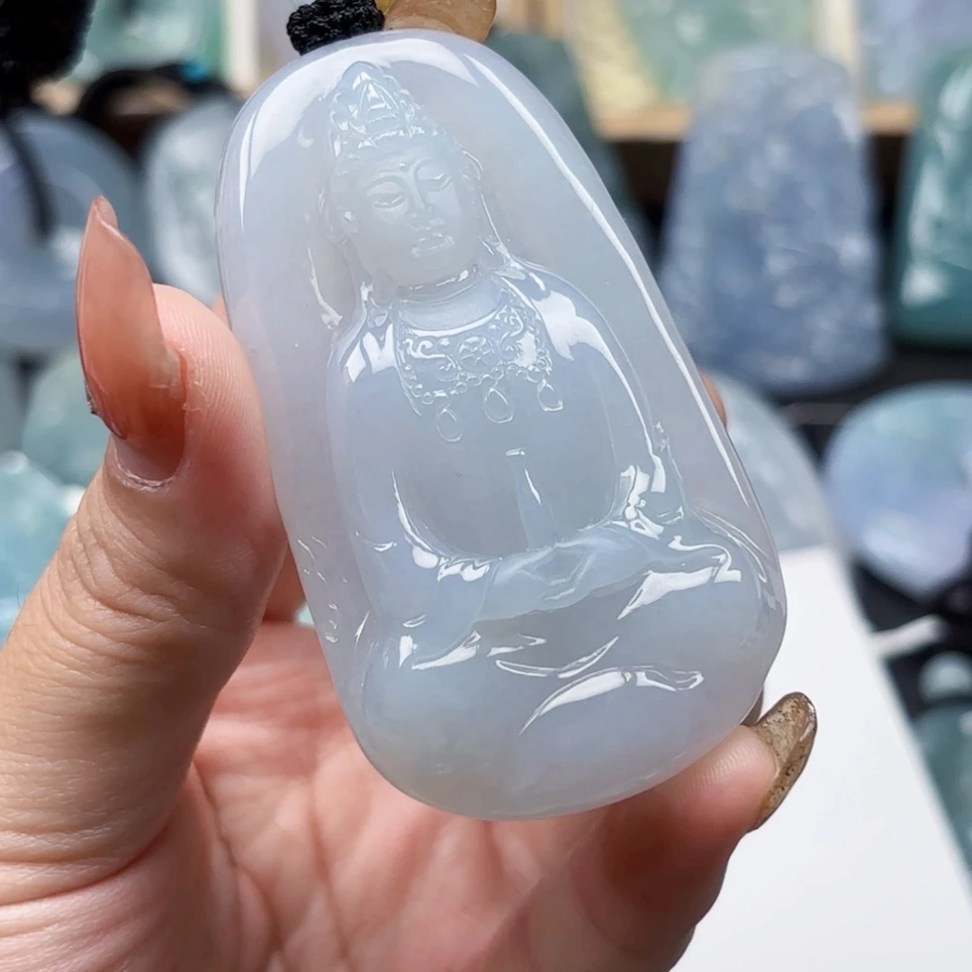 极***点颈饰未镶嵌翡翠观音