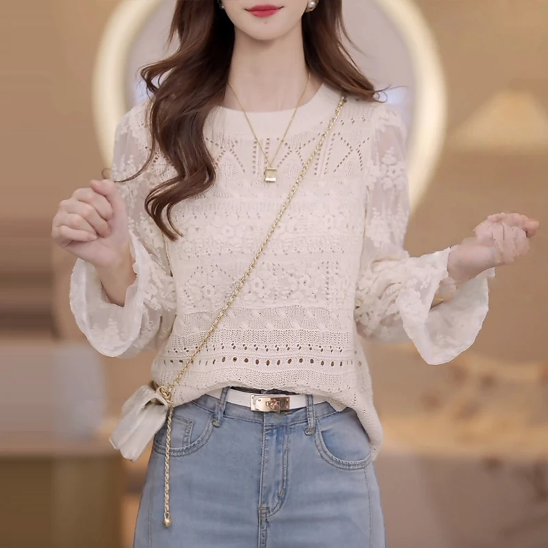洋气高级感女装2025秋季蕾丝拼接重工圆领长袖气质上衣休闲小衫