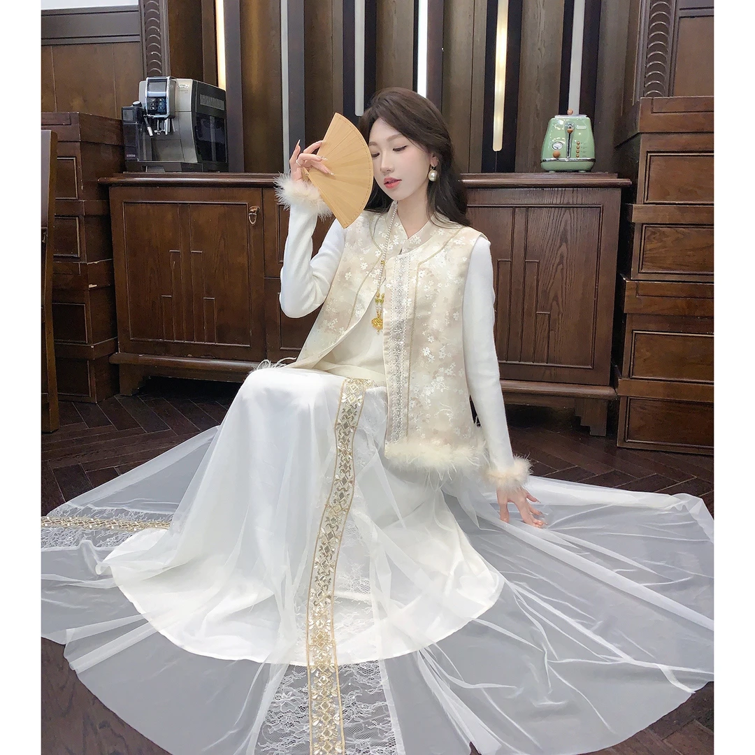 果果家 新中式2025女士钉珠刺绣提花圆领秋季马夹百搭上衣马甲